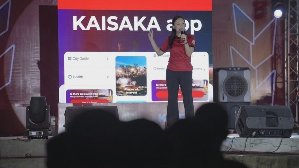 Santiago Mayor Sheena Tan introducing the Kaisaka App